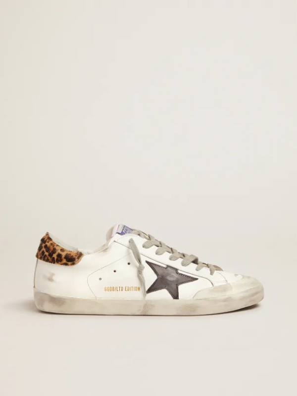 GOLDEN GOOSE