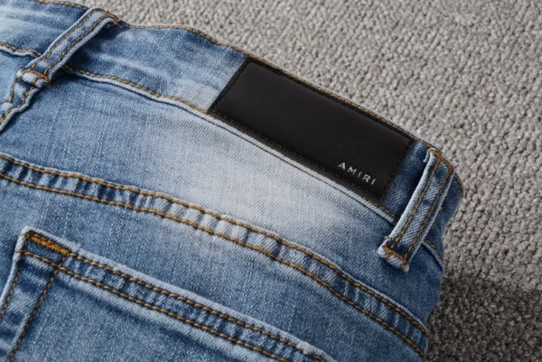 JEANS - immagine 4