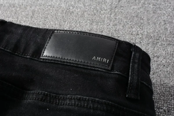 JEANS - immagine 4